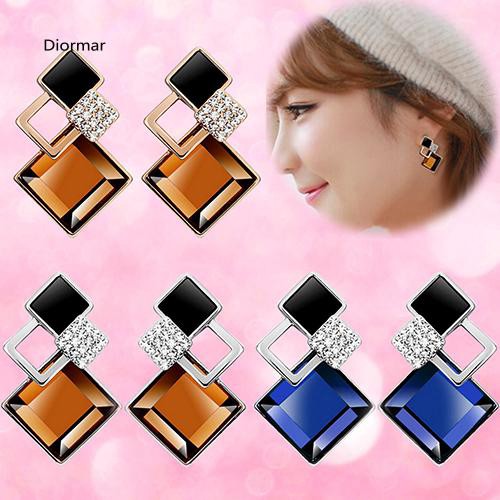 Khuyên tai đính đá phong cách Hàn Quốc thanh lịch dành cho nữ