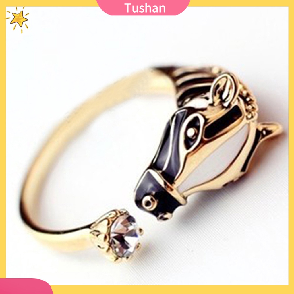 Nhẫn hở hình đầu ngựa đính đá độc đáo