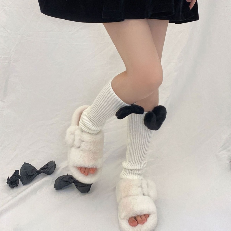 Phụ Kiện Giữ Ấm Chân Đan Len Hình Trái Tim 3D Màu Sắc Ngọt Ngào