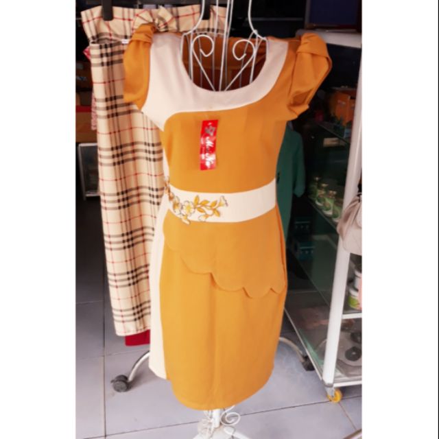 Đầm thun đính hoa ren