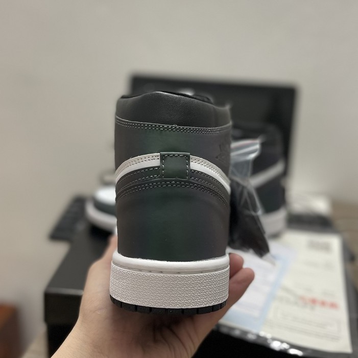✔️Giày Jordan 1 High Phản Quang 7 Màu Holographic Fullbox✔️