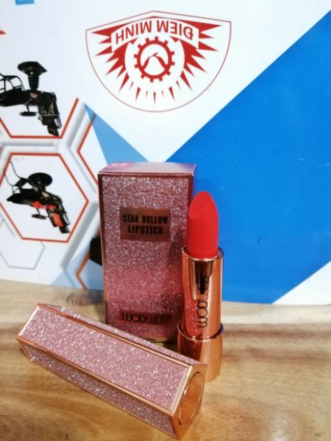 Son Thỏi WODWOD Star Hollow Lipstick