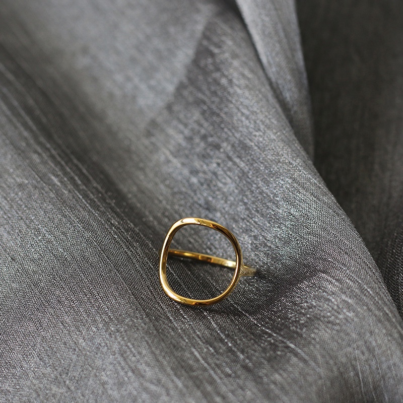 Nhẫn nữ titan mặt kiểu hình học rỗng lớn vintage không gỉ WR2211