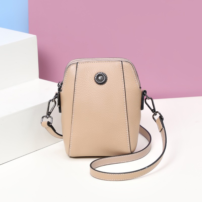 Túi đeo nữ đính logo hoa cúc da bò thật nhiều màu