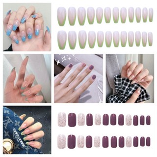 Set 24 Móng Tay Giả Màu Sắc Dễ Thương