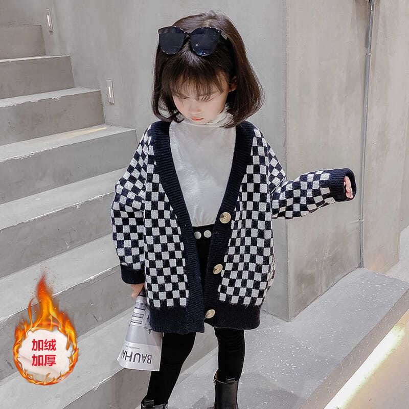 Áo khoác cardigan dệt kim mỏng dáng rộng họa tiết sọc caro phong cách Hàn Quốc cho bé gái 2021
