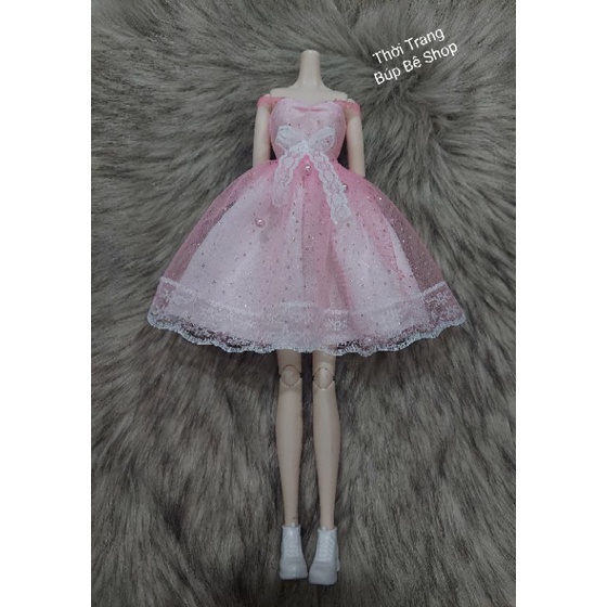 Váy xinh cho búp bê shop có các size barbie,xinyi,30cm,1/6.60cmblythe.1/8.doris...