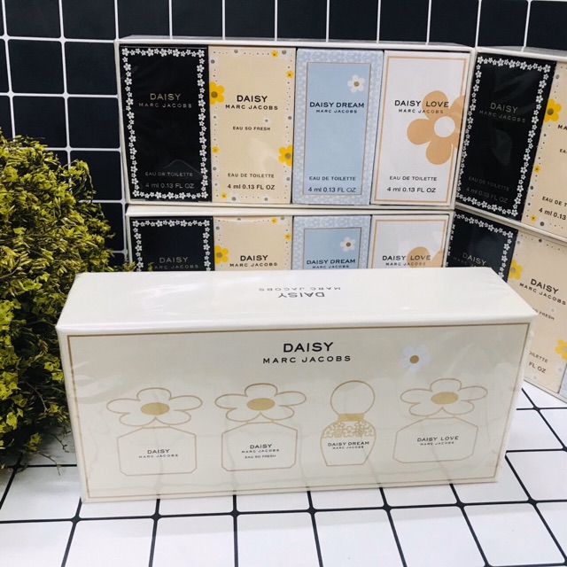 [Giftset] Set Nước Hoa Marc Jacobs DAISY EDT (4*4ml) Chính Hãng | Thế Giới Skin Care