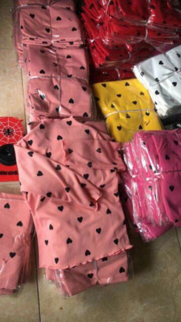 Áo len tăm cho bé