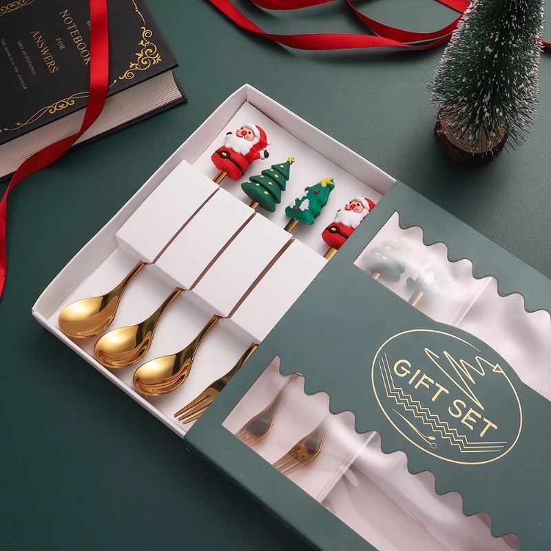 Set 4 / 6 Muỗng Nĩa Hình Ông Già Noel Dễ Thương Kèm Hộp Đựng