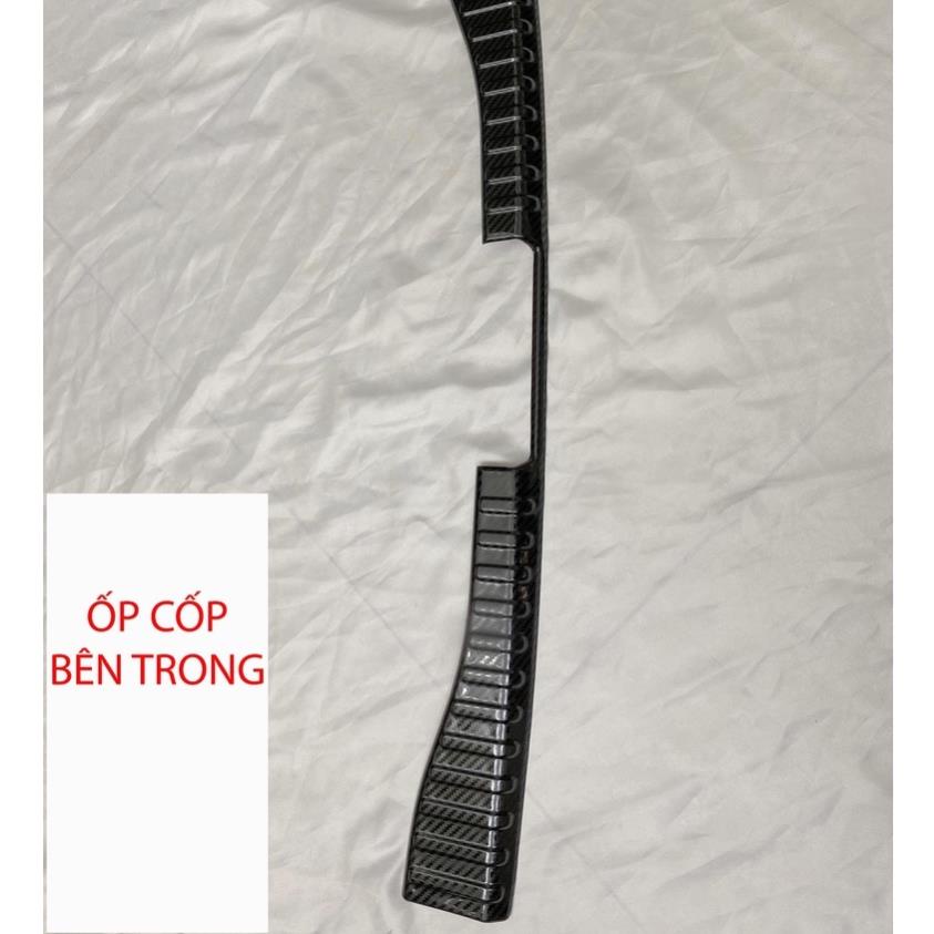 Ốp Chống trầy cốp Trong , Ngoài xe Toyota Raize 2022 - vân CARBON cao cấp ( Tặng keo dán )