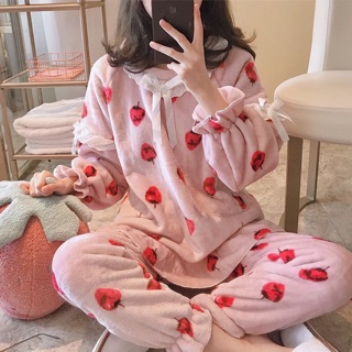 Bộ ngủ nỉ dâu tây😍