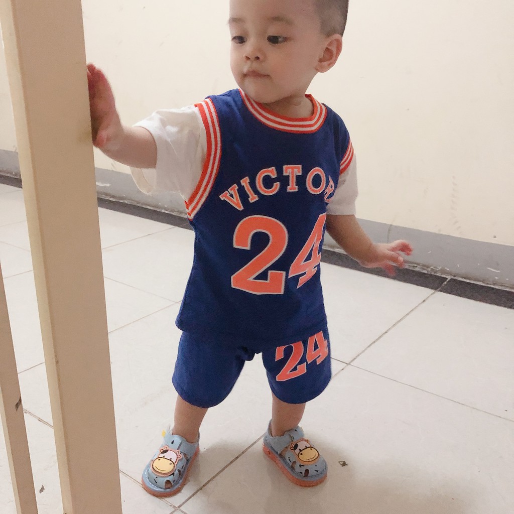 [MÙA HÈ 2021]Đồ bộ bé trai cộc tay thể thao bóng rổ chất cotton mềm mịn, thoáng mát, co dãn 4 chiều cho bé từ-20 kg
