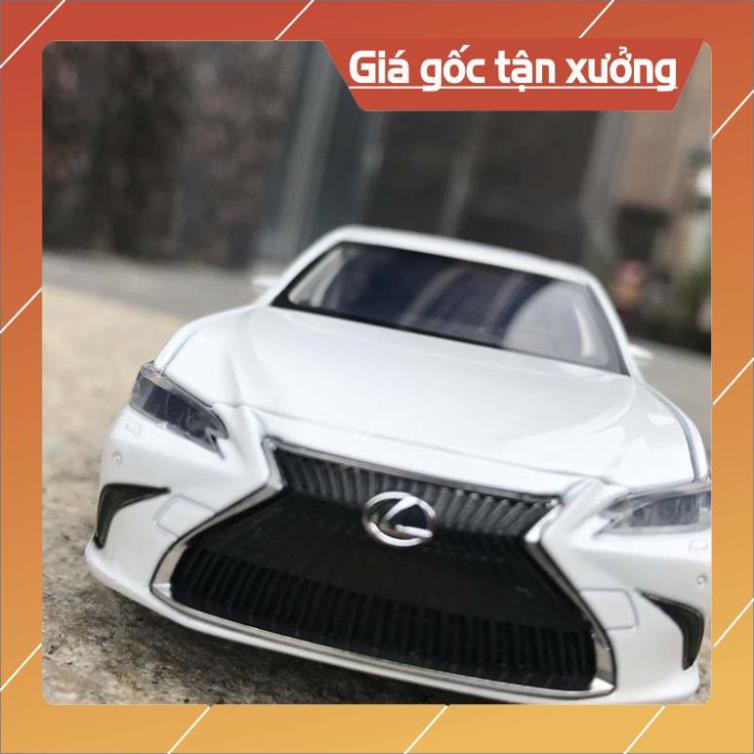 Mô hình xe Lexus ES300h 1:32 JackieKim