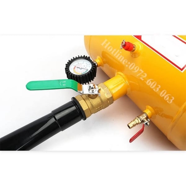 Bình khè hỗ trợ bơm khẩn cấp làm lốp không săm xe ô tô tải