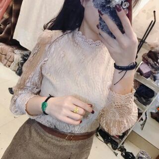 Áo ren tay bồng công chúa