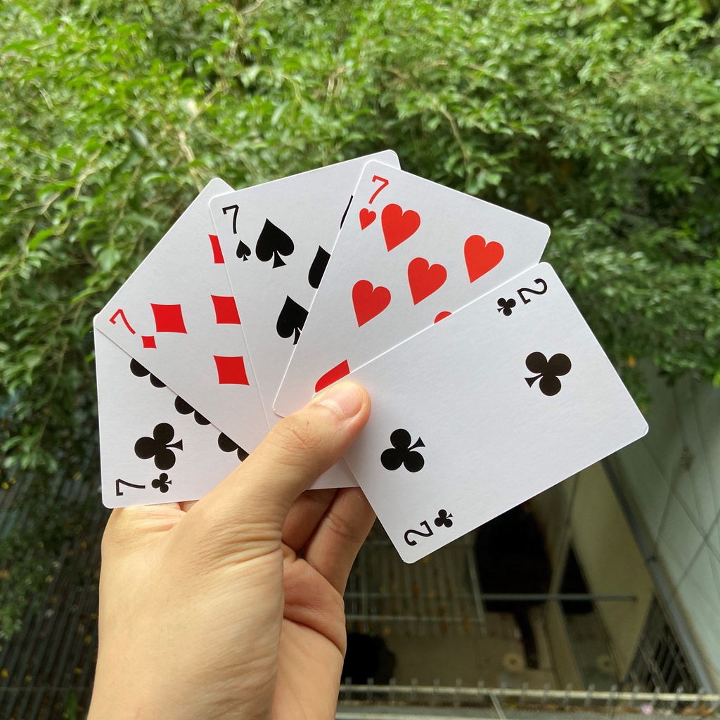 Lá Bài Ảo Thuật 2 Và 7 - Twos and Sevens Card Magic Trick