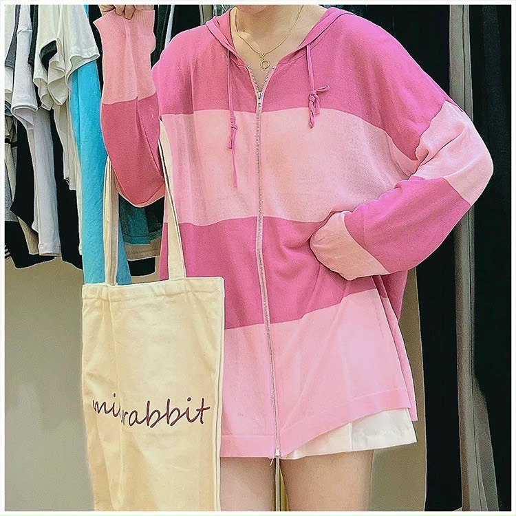Áo khoác mũ len mỏng kẻ sọc pha màu oversize