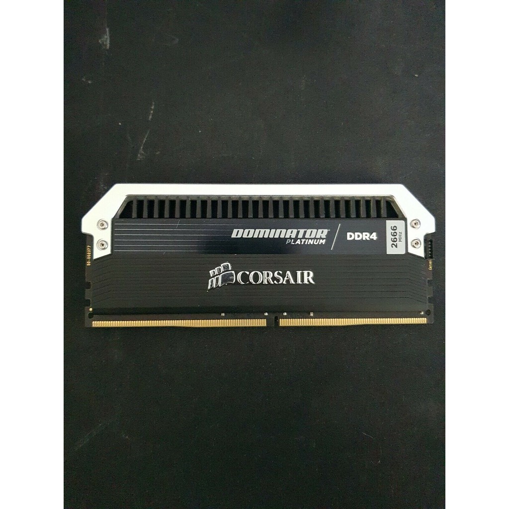Bộ nhớ Ram CORSAIR DOMINATOR PLATINUM 8GB DDR4 DRAM 2666MHz C14