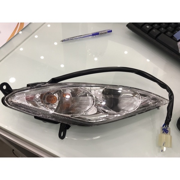 Cụm đèn xi nhan trước phải chính hãng Yamaha dùng cho xe Exciter 135 - yamaha town Hương Quỳnh