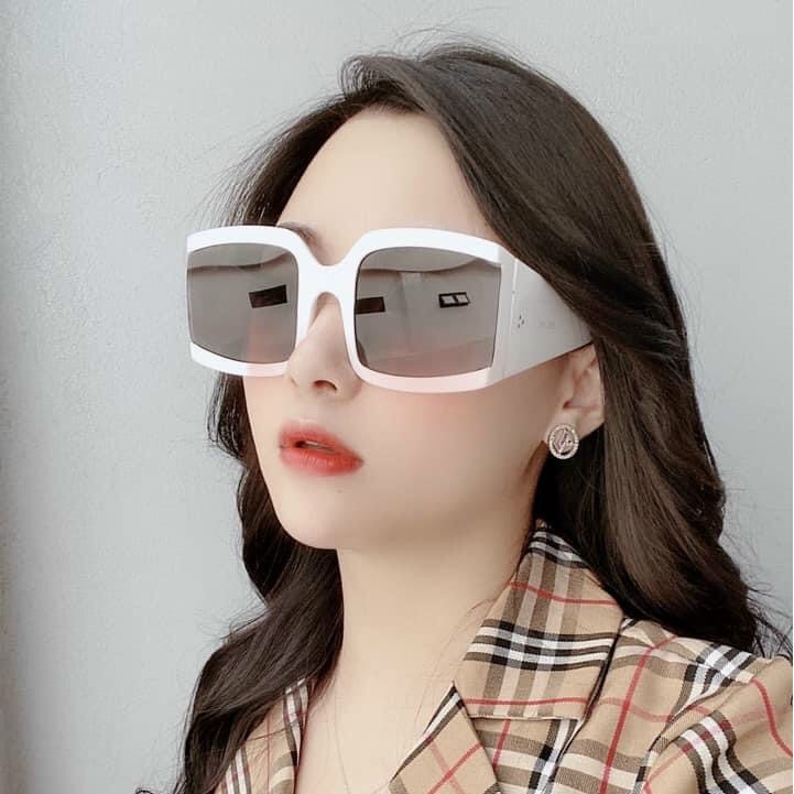 Kính râm nữ bản to dành cho các chị em có khuôn mặt hơi to hot trend