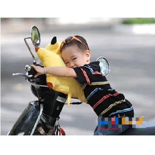 Gối đi xe máy cho bé
