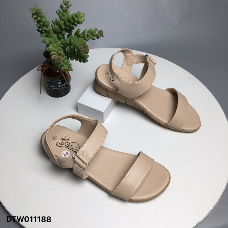 Sandal nữ quai ngang bền đẹp DTW011
