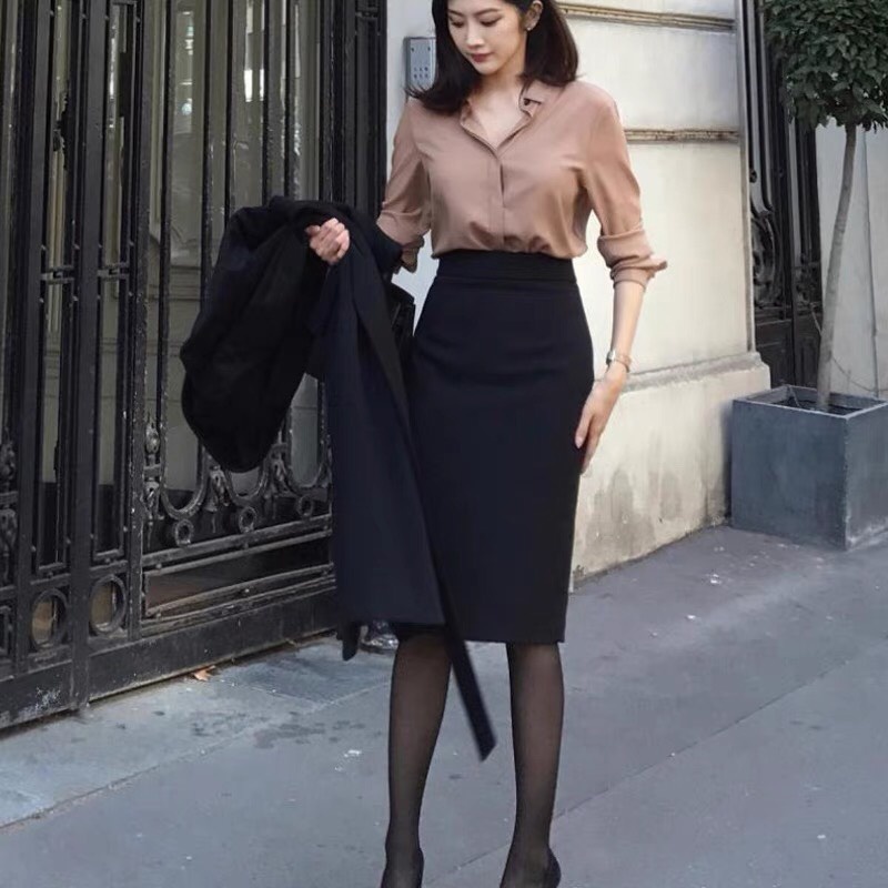 Chân váy công sở nữ xẻ sau chân váy bút chì văn phòng dáng dài qua gối vải tuyết mưa cao cấp màu đen kem mặc đi làm