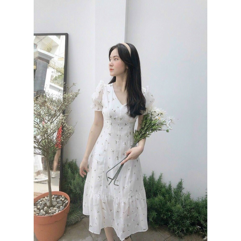 Váy hoa nhí cổ tim dự tiệc công sở, Đầm hoa nhí trắng nơ lưng Cao Cấp dáng xòe tay ngắn cổ V - MiNhi Fashion
