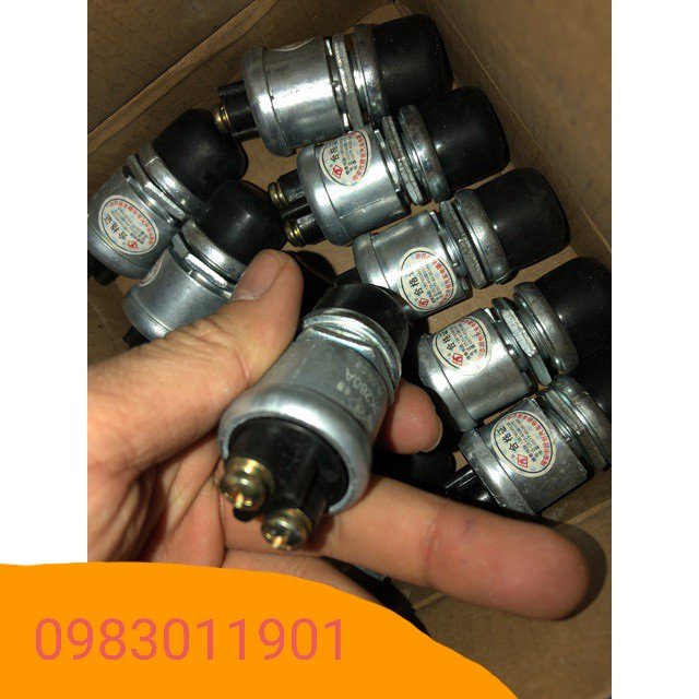 Núm còi xịn.công tắc bấm còi JK260 và núm còi hợp kim cao cấp