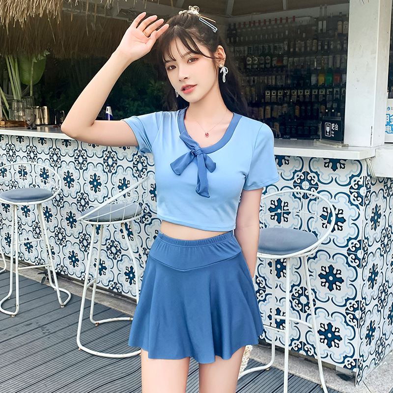 Đồ Bơi Nữ Ngắn Tay Ôm Dáng Mẫu 2021 | BigBuy360 - bigbuy360.vn