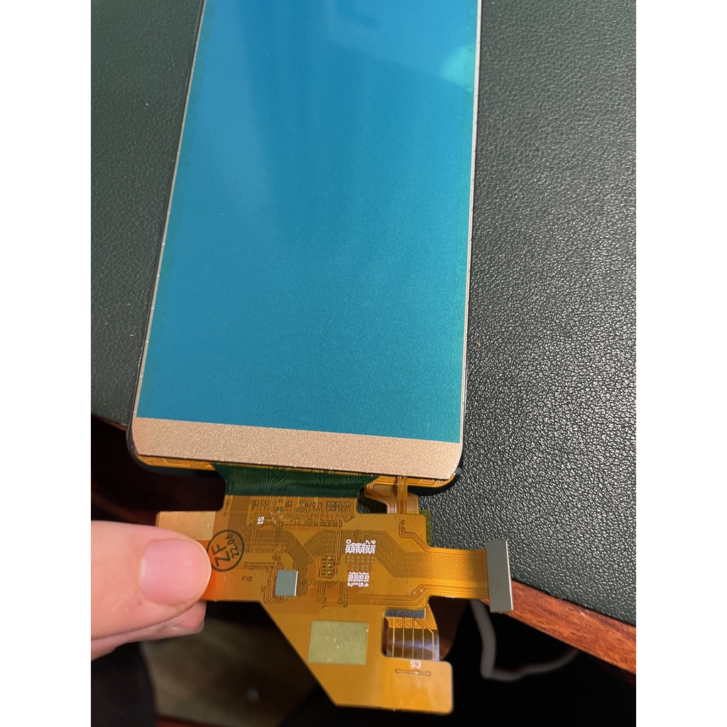 Màn Hình Samsung A40S tặng Kèm Bộ Sửa 8 Trong 1 Và Keo Dán Màn