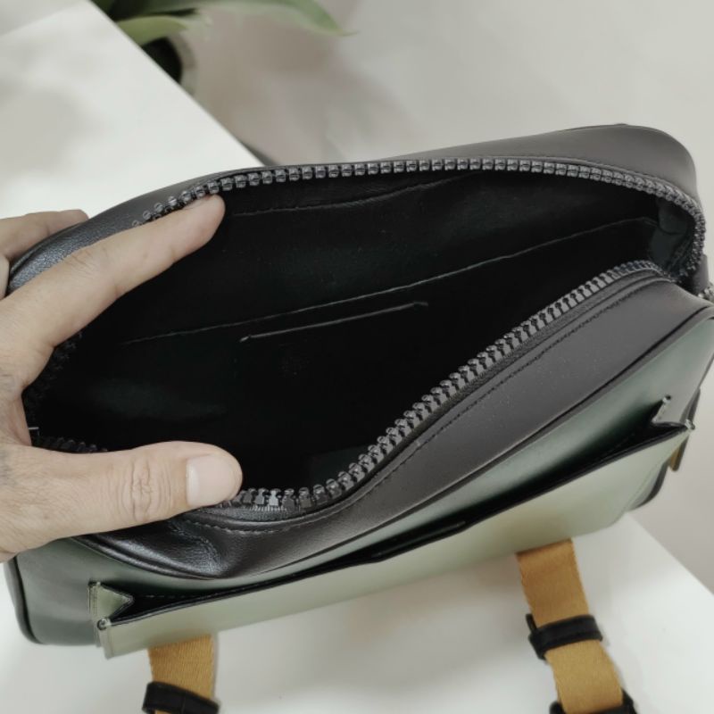 Túi Coach đeo chéo nam da thật chuẩn xịn xò