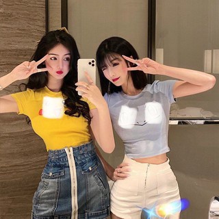 Áo kiểu croptop hoạt hình
