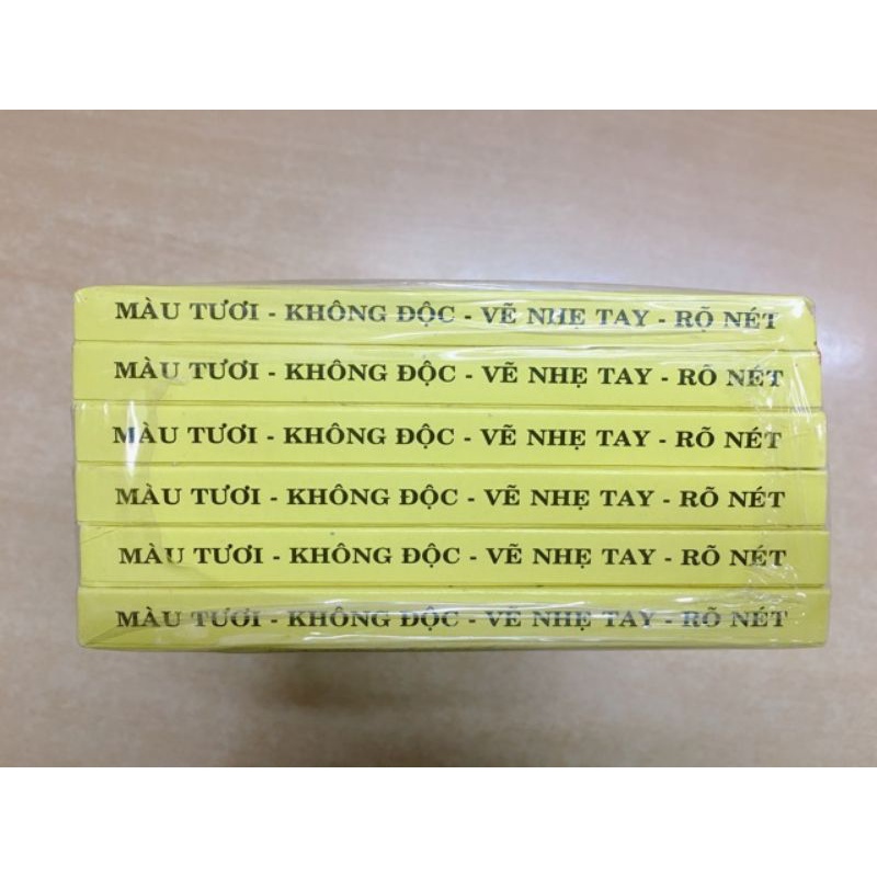 Bút sáp màu thơm cho bé (Hộp 12 màu)