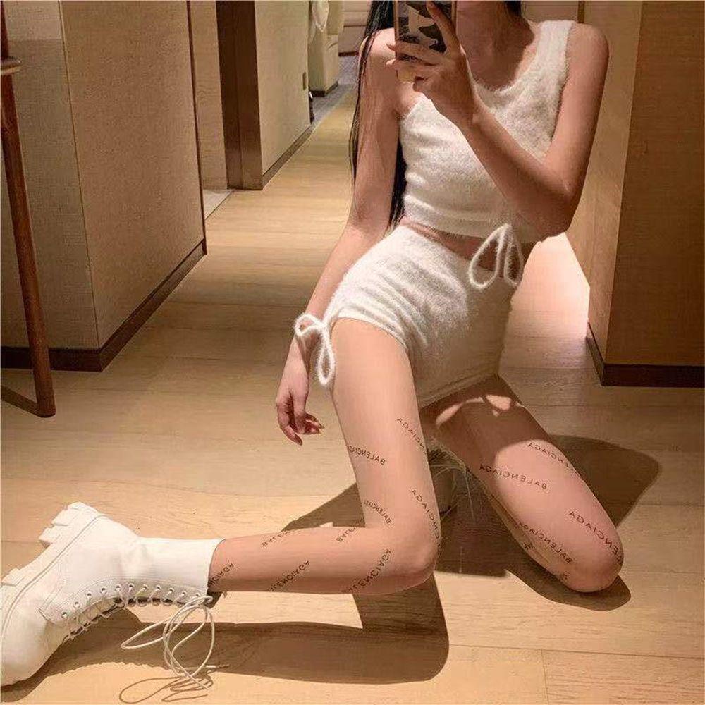 Quần Tất Nữ Mỏng Co Giãn Màu Trắng Đen Hình Hoa Bướm