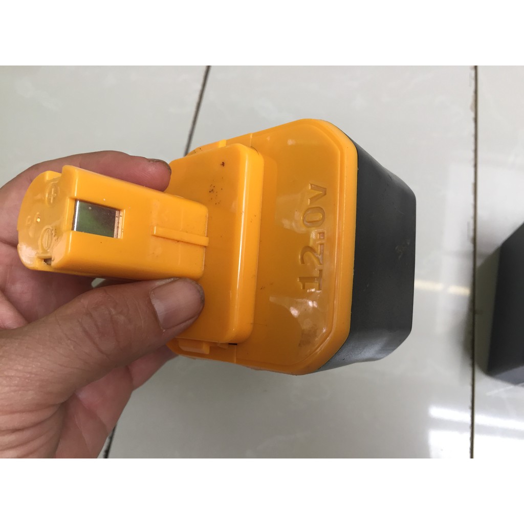 Pin Ryobi 12V 2.2A Được Làm Từ Pin Tianl VN Mới