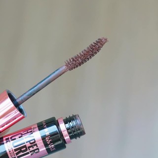 Mascara 𝑴𝒂𝒚𝒃𝒆𝒍𝒍𝒊𝒏𝒆 𝑻𝒉𝒆 𝑯𝒚𝒑𝒆𝒓 𝑪𝒖𝒓𝒍 𝑴𝒂𝒔𝒄𝒂𝒓𝒂