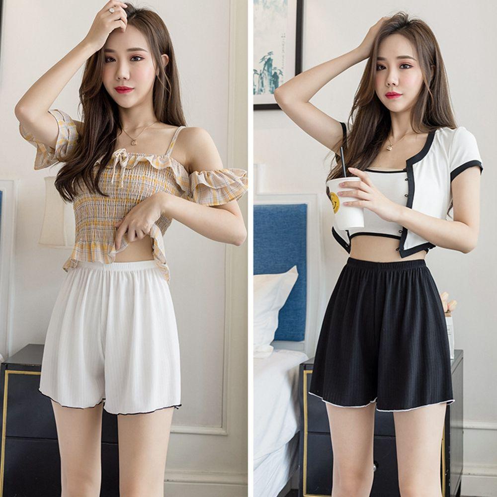 Quần Short Mặc Ngủ Dáng Rộng Viền Ren Bèo Đơn Giản Thời Trang