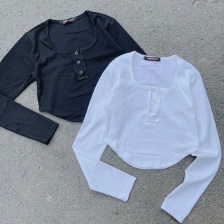 ÁO CROPTOP TAY DÀI CÓ CÚC