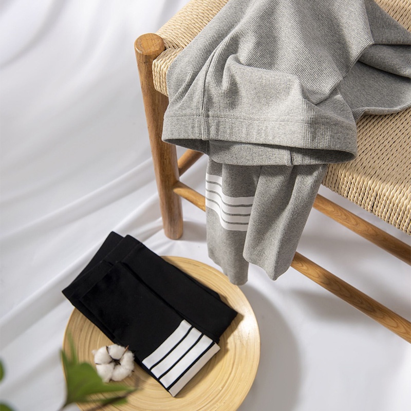 Quần legging thể thao họa tiết sọc ngang năng động cho nữ có size lớn phù hợp 65kg | BigBuy360 - bigbuy360.vn