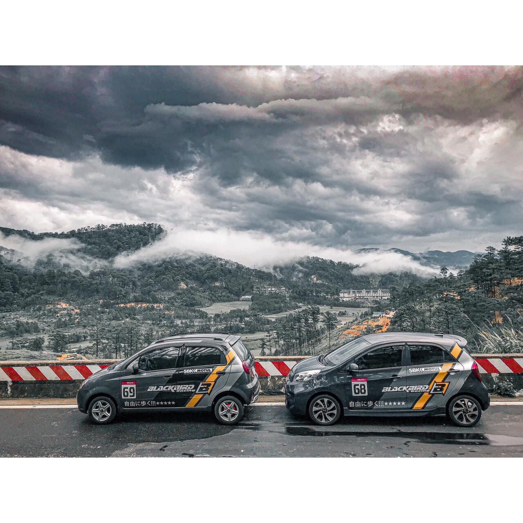 Tem thể thao dán trang trí xe Moirng