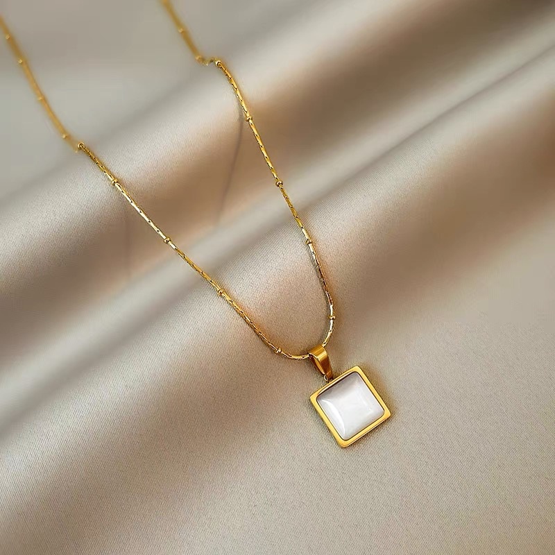 Vòng cổ thép titan mặt đá Opal thời trang sang trọng cho nữ