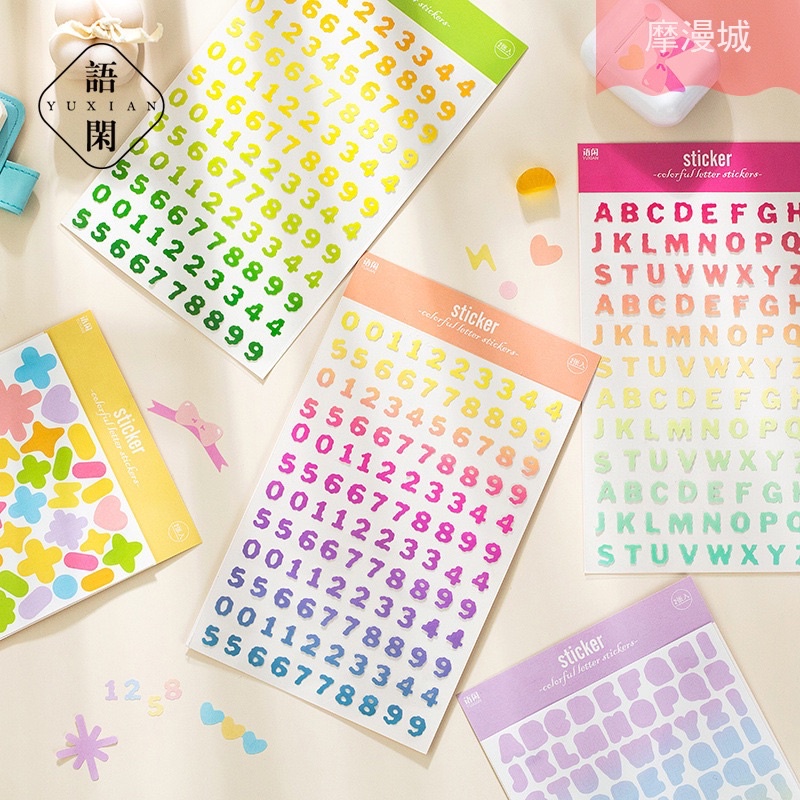 Sticker chữ và số dùng để trang trí