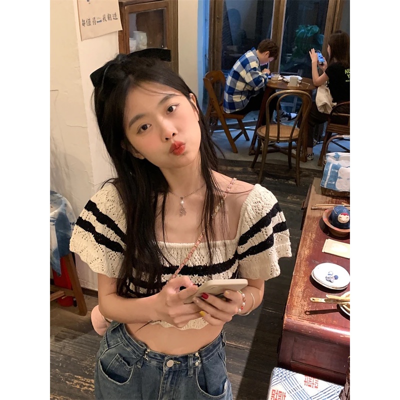 MS720 Áo len nữ croptop kẻ ngang bo eo tay xoè