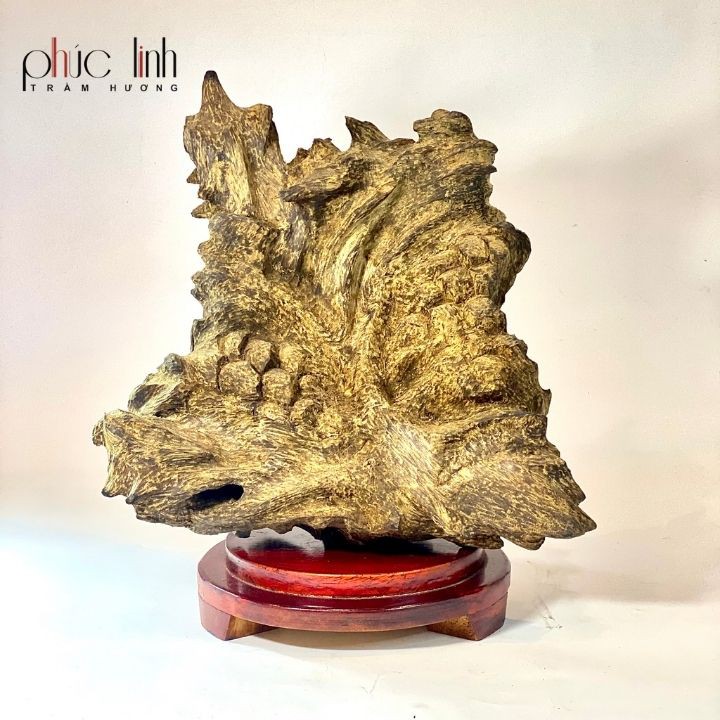 Trầm Cảnh Phúc Linh