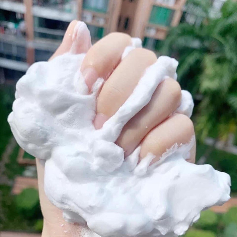 Sữa rửa mặt Perfect whip clay Nhật bản