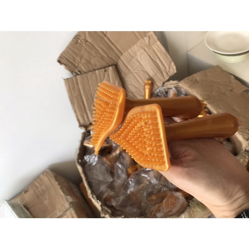 Bàn chải kinh lạc dưỡng sinh,làm vai gáy,body