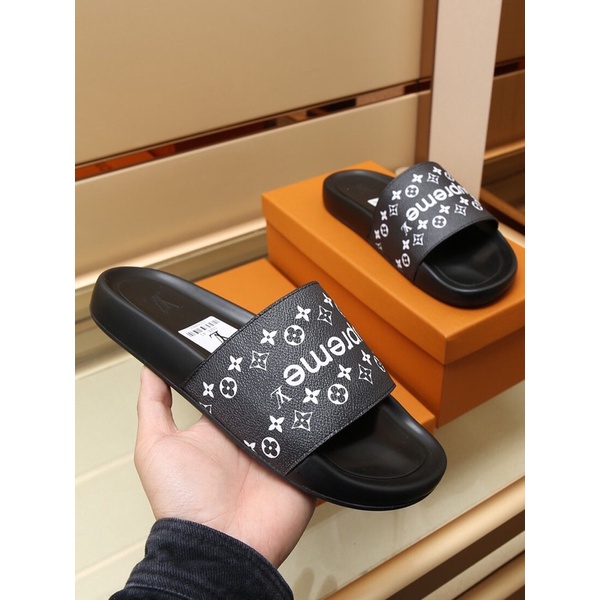 Dép nam quai ngang logo thương hiệu Louis Vuitton LV Supreme cao cấp
