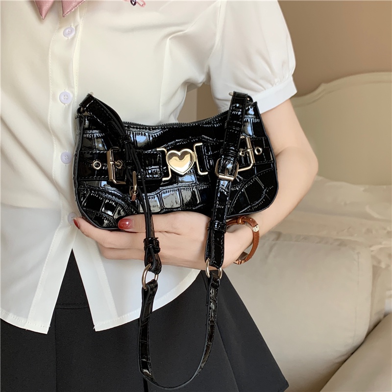 Túi đeo chéo IELGY phối khóa hình trái tim thời trang dành cho nữ